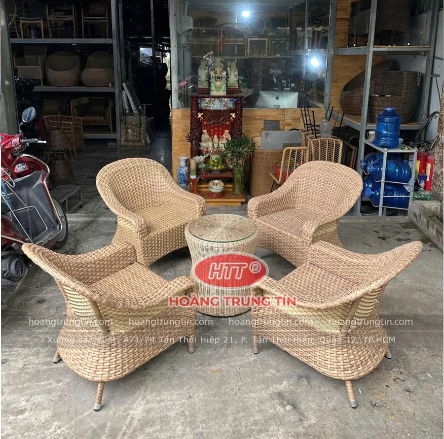 xuong-ban-ghe-may-nhua-gia-re-5